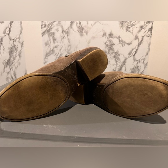 Lucky Brand LK Breah Suede Heeled Ankle Booties Taupe Women's Sz 10M/40 EUC - Picture 4 of 5